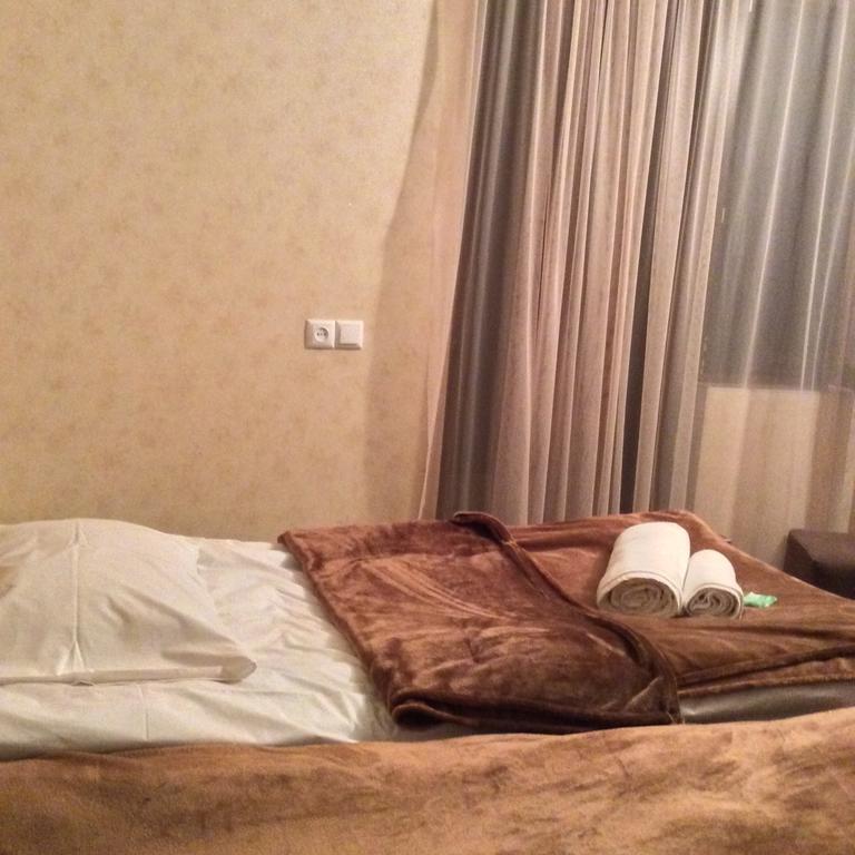 Guest House Chuta In Lagami 梅斯蒂亚 外观 照片