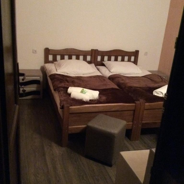 Guest House Chuta In Lagami 梅斯蒂亚 外观 照片